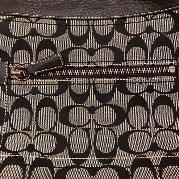 Coach Crossbody - Picture 3 of 16